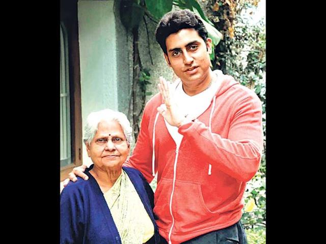 Abhishek Bachchan with grandmother Indira Bhaduri. (Photo: Getty Images)