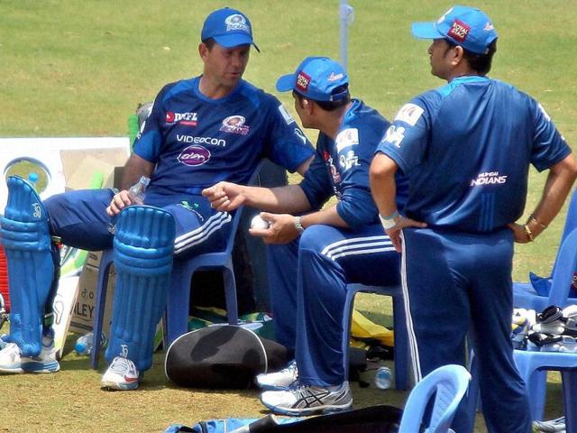 Mumbai-Indians-mentor-Anil-Kumble-talks-to-Ricky-Ponting-as-Sachin-Tendulkar-looks-on-during-a-practice-session-in-Bengaluru-ahead-of-the-IPL-matches-PTI-Photo