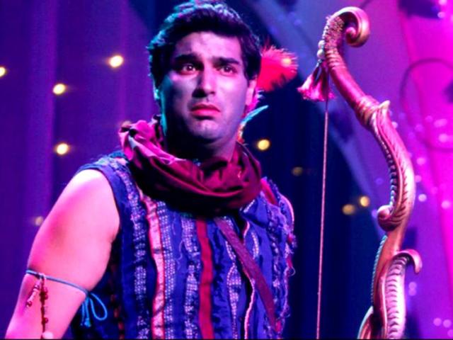 Nautanki Saala features Ayushmann Khurrana and Kunaal Roy Kapur in lead roles.