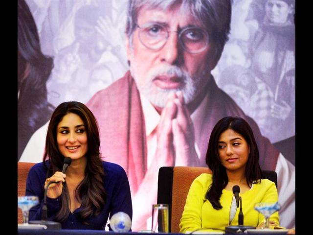 Bollywood actors Amitabh Bachchan, Kareena Kapoor and Amrita Rao were at a press conference for Satyagraha in Bhopal on Tuesday. The actors shared their roles in the films. Kareena looked her dazzling self in a blue dress. Take a look. (PTI Photo)