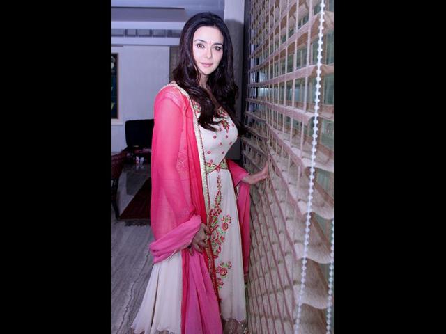 Preity Zinta looks pretty in desi-avatar. (HT Photo)