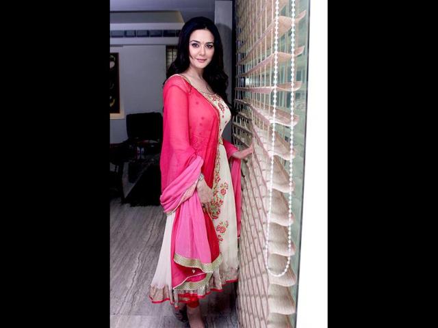 Talking about her future plans, Preity Zinta said, "I may join politics at a later stage in my life. Not because I want power but only because I want to make a difference to this country." (HT Photo)