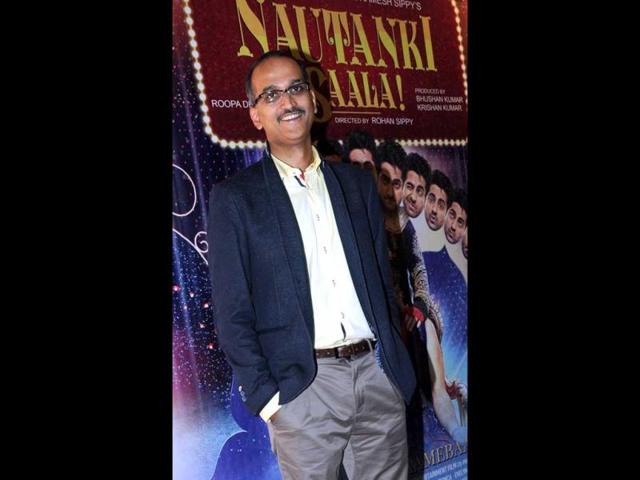 Rohan Sippy Starts Shooting For Sonali Cable Hindustan Times Klik tombol di bawah ini untuk pergi ke halaman website download film sonali cable (2014). rohan sippy starts shooting for sonali