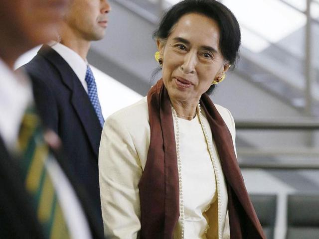 Myanmar-Opposition-Leader-Aung-San-Suu-Kyi-delivers-a-speech-during-a-ceremony-at-her-party-headquarters-in-Yangon-Myanmar-AP-Photo Myanmar-Opposition-Leader-Aung-San-Suu-Kyi-delivers-a-speech-during-a-ceremony-at-her-party-headquarters-in-Yangon-Myanmar-AP-Photo