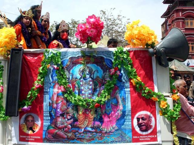 A view of a religious procession being taken out on the occasion of Ram Navami, at Lal Chowk in Srinagar. UNI