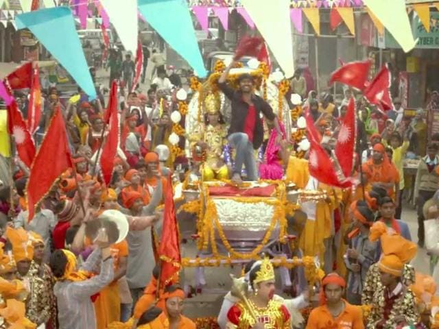A still from Raanjhna.