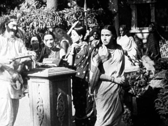 A still from Lanka Dahan (1917) where Anna Salunke played both Ram and Sita.