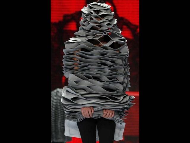 A model wears a creation by Colombia's designer Andres Martinez at the "Circulo de la Moda de Bogota," or Bogota Fashion Circle in Bogota, Colombia. (AP)