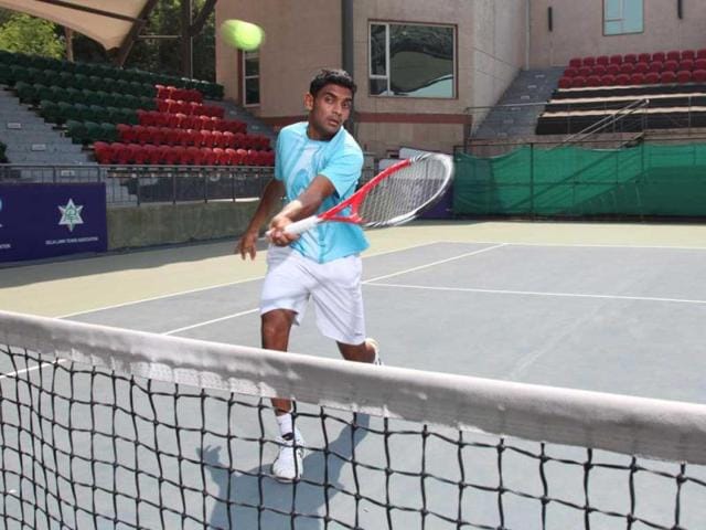 When training, Sharan uses props like a Swiss ball, cables, thera-tube exercise bands and even TRX bands. He also gets creative with everyday objects lying around the court. “I use targets like cones or tennis balls placed one after the other. Also, the lines on the court and platforms near the courts feature in my drills,” he says. (Photo courtesy: Anil Chawla)