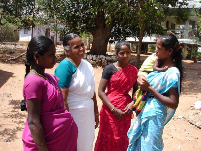 Village-Health-Nurse-Illerajyoti-45-interacting-with-women-who-delivered-their-children-in-hospitals-after-she-counseled-them