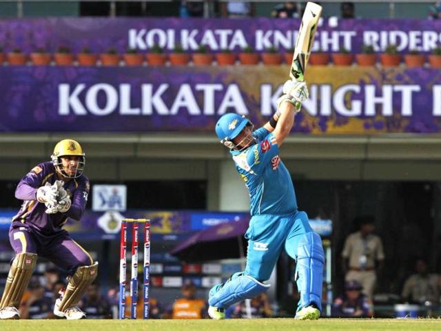 Aaron Finch of Pune Warriors (PW) In action during their T20 League match against Kolkata Knight Riders at JSCA International Cricket Stadium, Ranchi . (HT Photo/Ashok Nath Dey)
