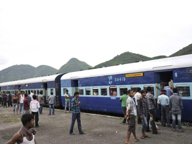 <p>A ride on the Vivek Express offers the opportunity of a lifetime. Satarting from the Dibrughadh to Kasnyakumari, covering 4300km, this is the longest train journey in India.</p>