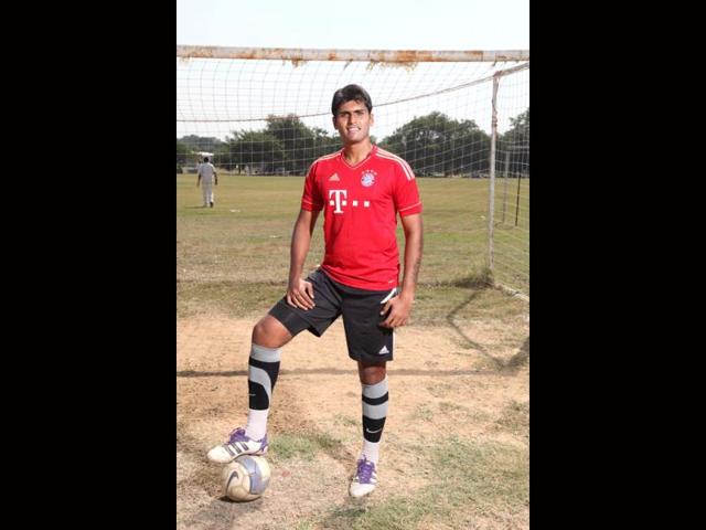 Have you had enough of working out in the gym? Well forget weight training. Here is our three-part series where young sportsmen show us how doing their exercises is enough to keep fit. In Part-2 of our series on sports fitness drills, former Delhi goalkeeper Pronoy Roy shows us his drills, toned down in intensity for our needs. A footballer runs anywhere between six to ten kilometres in a 90-minute game, so you could expect some running to do here. (Photo: Anil Chawla) Have you had enough of working out in the gym? Well forget weight training. Here is our three-part series where young sportsmen show us how doing their exercises is enough to keep fit. In Part-2 of our series on sports fitness drills, former Delhi goalkeeper Pronoy Roy shows us his drills, toned down in intensity for our needs. A footballer runs anywhere between six to ten kilometres in a 90-minute game, so you could expect some running to do here. (Photo: Anil Chawla)