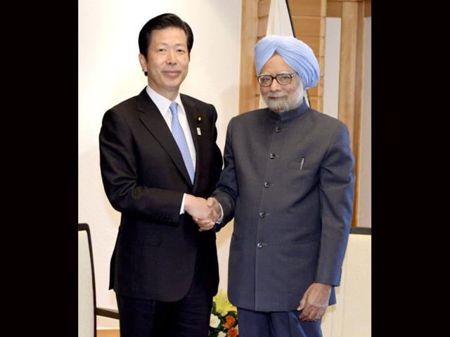 Prime-Minister-Manmohan-Singh-right-poses-with-Natsuo-Yamaguchi-the-leader-of-the-New-Komeito-part-of-Japanese-ruling-coalition-during-their-meeting-at-a-hotel-in-Tokyo-AP-photo Prime-Minister-Manmohan-Singh-right-poses-with-Natsuo-Yamaguchi-the-leader-of-the-New-Komeito-part-of-Japanese-ruling-coalition-during-their-meeting-at-a-hotel-in-Tokyo-AP-photo