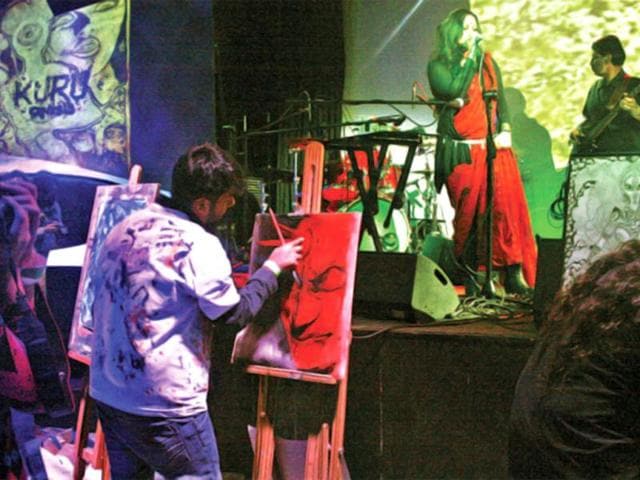 Let-the-music-paint-Kuru-Circus-amp-Orchestra-shows-are-dark-and-psychedelic Let-the-music-paint-Kuru-Circus-amp-Orchestra-shows-are-dark-and-psychedelic