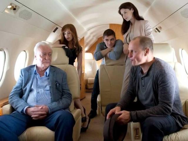 Michael-Caine-left-stars-as-the-insurance-magnate-Arthur-Tressler-in-Now-You-See-Me