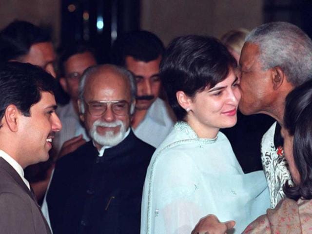 Former South African president Nelson Mandela greets Priyanka Gandhi before he was awarded the Mahatma Gandhi Peace Prize on March 16, 2001 at the Rashtrapati Bhawan in New Delhi. HT files/Arvind Yadav