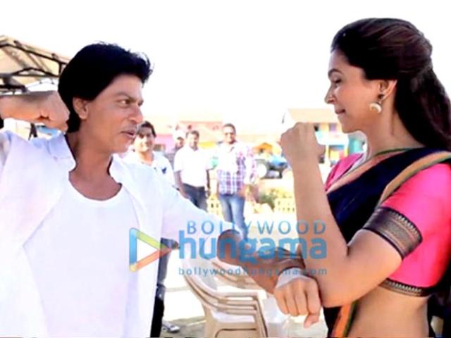 Shah Rukh gives it back to Dippy.