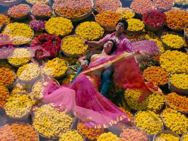 Deepika Padukone and SRK in a still from Chennai Express. Deepika Padukone and SRK in a still from Chennai Express.