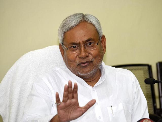 Bihar-chief-minister-Nitish-Kumar-addressing-mediapersons-at-his-official-residence-in-Patna-UNI-PHOTO