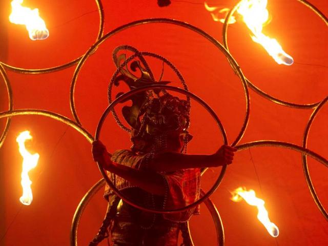 An artist performs during the annual fire fest in Kiev, Ukraine. The festival includes performances by international artists, fire dancers, jugglers and circus performers. Reuters photo