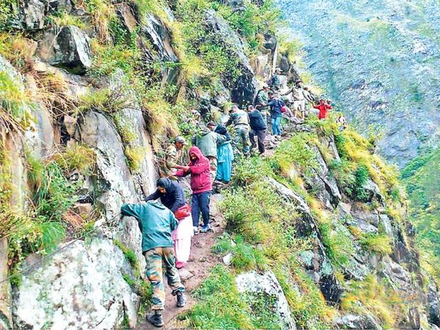Hooda gives chopper for U'khand rescue | Latest News India ...