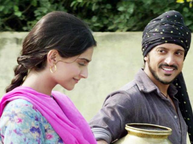 Sonam Kapoor and Farhan Akhtar display cute chemistry in the teasers.