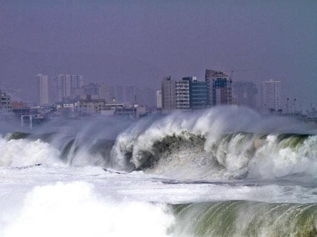 View of the heavy sea in Antofagasta, Chile. Waves of up to seven meters of height were registered in the Chilean coast. (AFP)