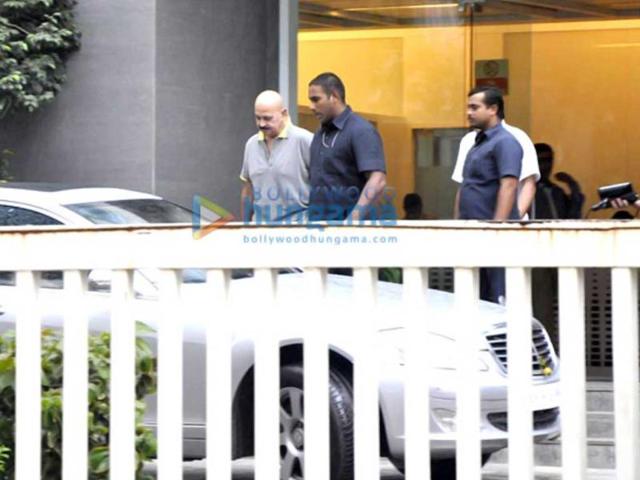 Hrithik's dad Rakesh Roshan at the hospital