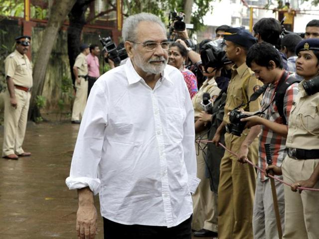 Kulbhushan Kharbanda at the funeral