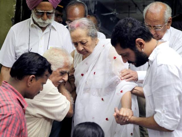 Shukla Sikand reaches the destination with support from relatives