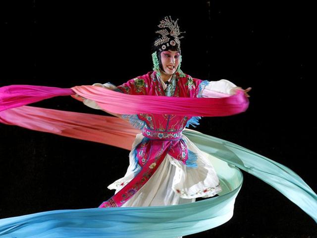 A Peking opera troupe performs at the 49th International Festival of Carthage at the Roman Theatre of Carthage in Tunis. (Reuters)