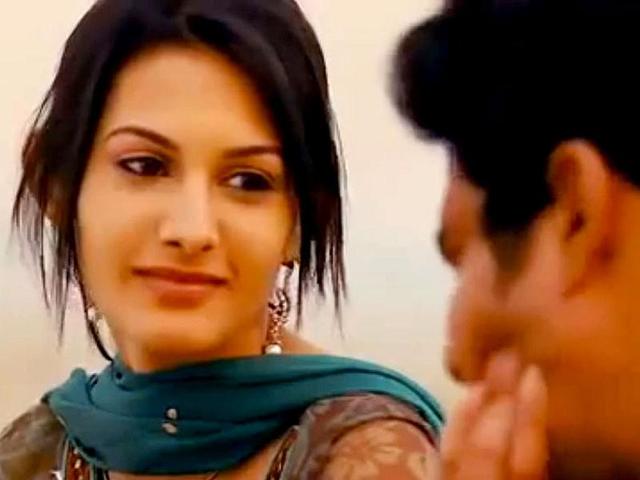 Amyra Dastur looks promising and will play Prateik's love-interest in the film.