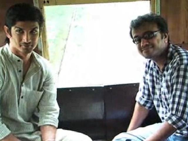 A tram ride through Dharmatala, a visit to a 150-year-old bungalow in Alipore, eating Bengali sweets like sondesh and rasgulla: producer-director Dibakar Banerjee ensured the announcement of his period film, Detective Byomkesh Bakshy! (DBB), in Kolkata on July 23, 2014 was in cmplete Bengali taste. (Photo: Bollywoodhungama)