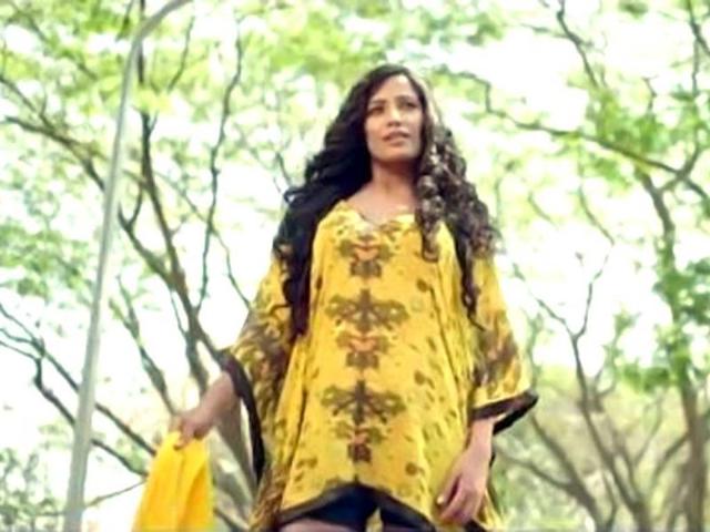 Lady in yellow