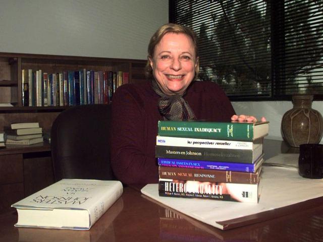 In-this-November-7-1997-file-photo-Virgina-Masters-Johnson-poses-in-her-office-at-the-Virginia-Johnson-Masters-Learning-Center-in-Creve-Coeur-AP-Photo In-this-November-7-1997-file-photo-Virgina-Masters-Johnson-poses-in-her-office-at-the-Virginia-Johnson-Masters-Learning-Center-in-Creve-Coeur-AP-Photo