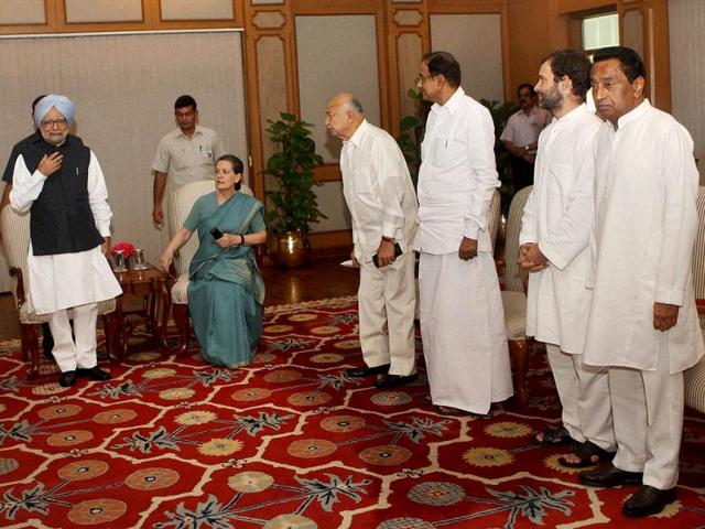 PM Manmohan Singh, UPA chief Sonia Gandhi and other leaders during the UPA meeting on Telangana at PM's residence. (PTI Photo)