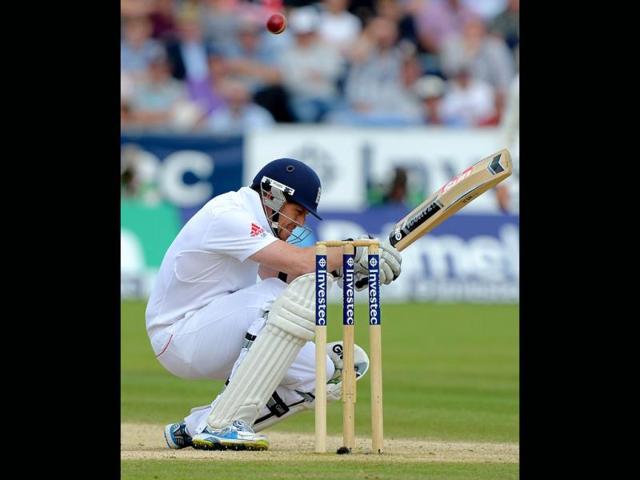 England batsman Graeme Swann avoids a bouncer on day four of the fourth Ashes Test at the Riverside stadium in Chester-le-Street, England. (AFP Photo)
