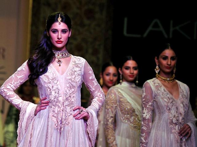 Showstopper Nargis Fakhri steals the show. Showstopper Nargis Fakhri steals the show.