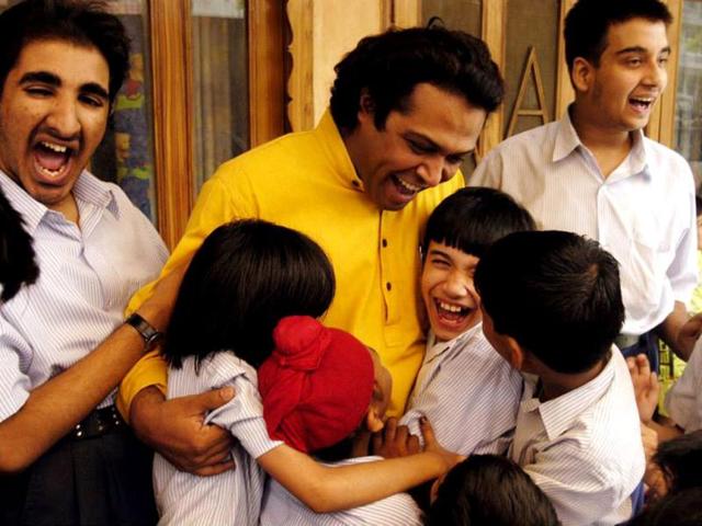 Syed Salahuddin Pasha, who trains differently-abled students, is overwhelmed by the performances of his special pupils – and by their determination to be masters of their art. A glimpse of his performances with his students...