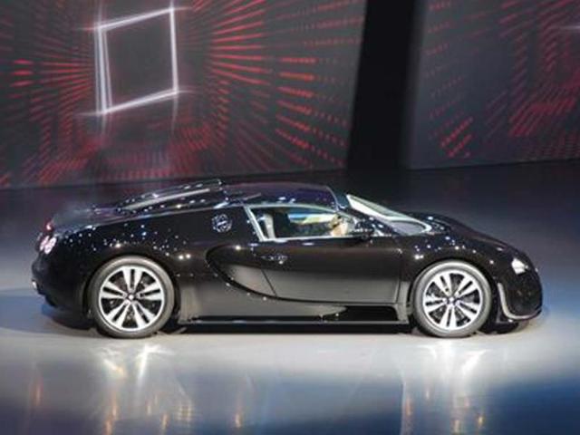 Jean-Bugatti-Veyron-shown Jean-Bugatti-Veyron-shown