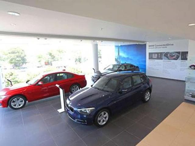 New-BMW-showroom-in-Navi-Mumbai New-BMW-showroom-in-Navi-Mumbai