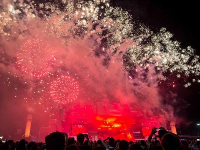 Fireworks explode in the sky during the Rock in Rio music festival in Rio de Janeiro, Brazil. (AFP PHOTO)