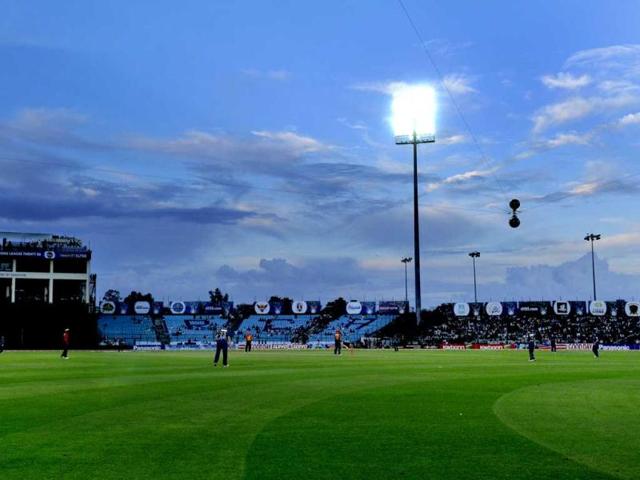 Otago Volts and Perth Scorchers play their Champions League Twenty 20 cricket match at the Sawai Man Singh Stadium in Jaipur. (Mohd Zakir/HT Photo)