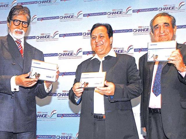 From left: Amitabh Bachchan with Rana Kapoor and SL Kapoor