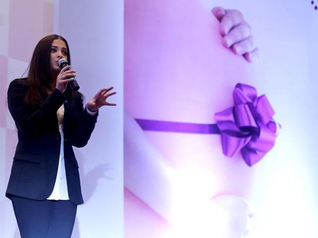 Aishwaraya Rai Bachchan speaks at a press conference of private stem cell bank LifeCell in Mumbai, India, Monday, Oct. 7, 2013. (AP Photo)