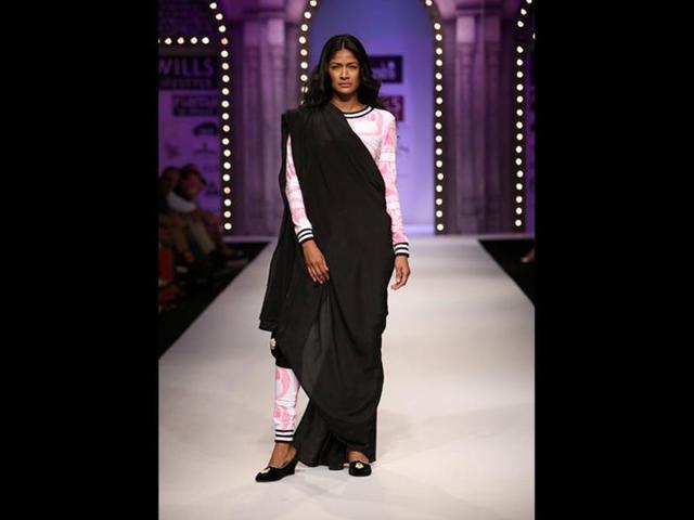 Masaba teamed up Banarasi zari with contemporary print.