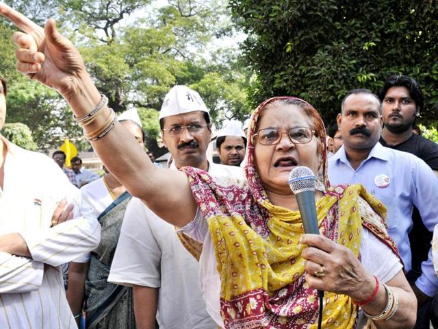 AAP leader Arvind Kejriwal campaigns for the upcoming Assembly elections in New Delhi. (HT Photo/ Sunil Saxena)