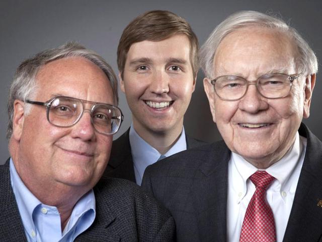 (L-R) Howard G Buffett, chairman and CEO of the Howard Buffett Foundation, stands next to his son Howard W Buffett, lecturer in International Public Affairs at Columbia University, and father Warren Buffett, chairman and CEO of Berksire Hathaway, as they pose for a portrait in New York. (Reuters Photo)