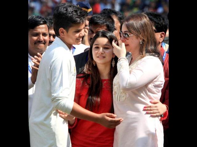 Sachin Tendulkar's wife Anjali, daughter Sara, and son Arjun during his farewell presentation ceremony in Mumbai. (PTI Photo)